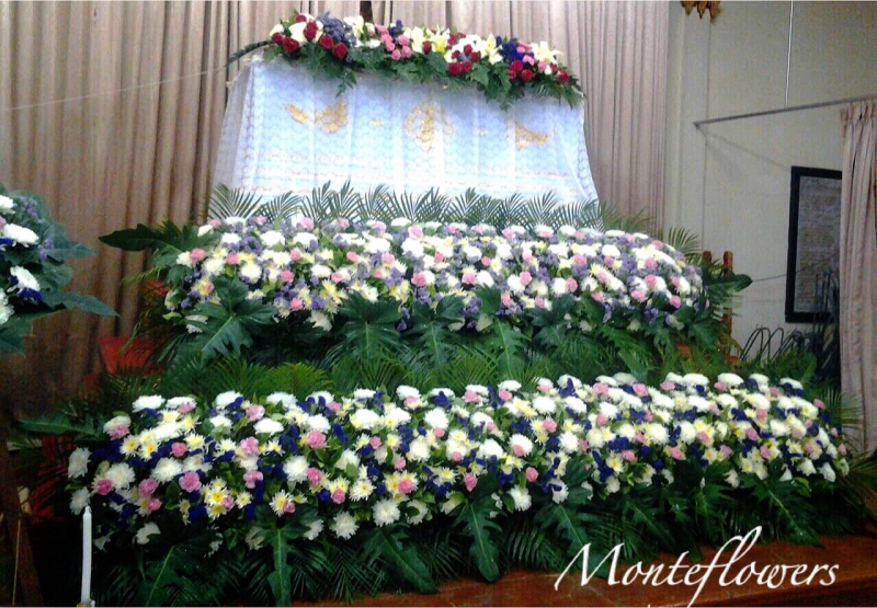 จัดดอกไม้งานศพ
